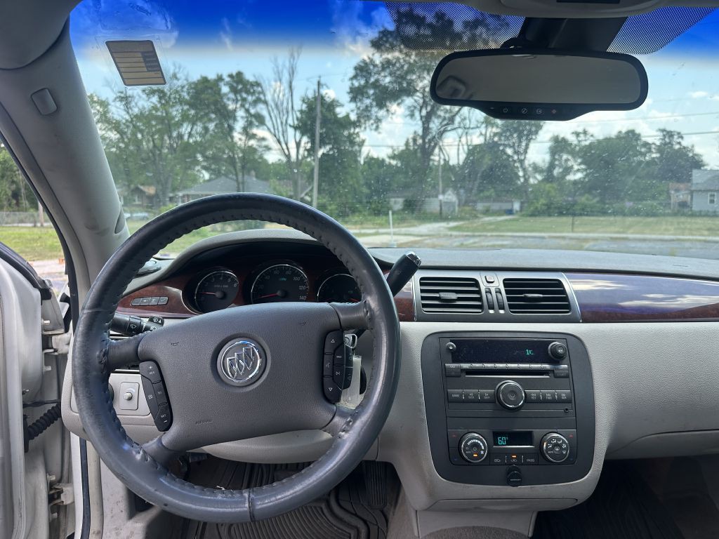 2007 Buick Lucerne Image 9