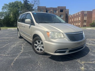 Image for 2013 Chrysler Town & Country Touring ID: 6699373