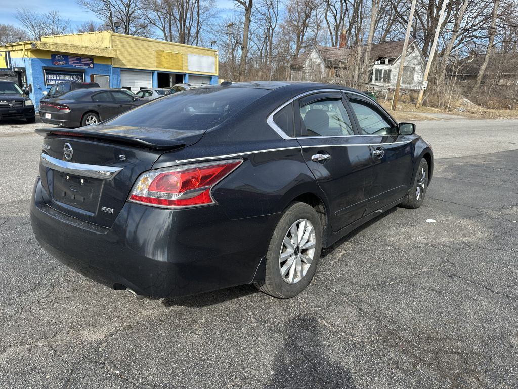 2015 Nissan Altima Image 6