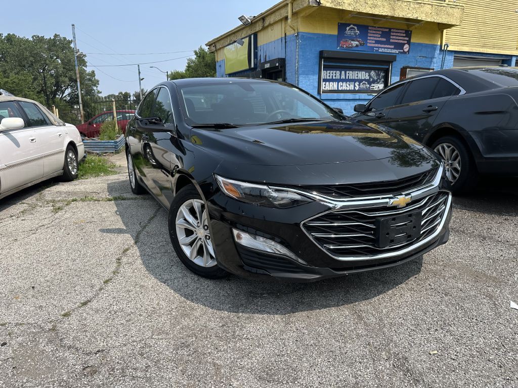 2022 Chevrolet Malibu Image 2