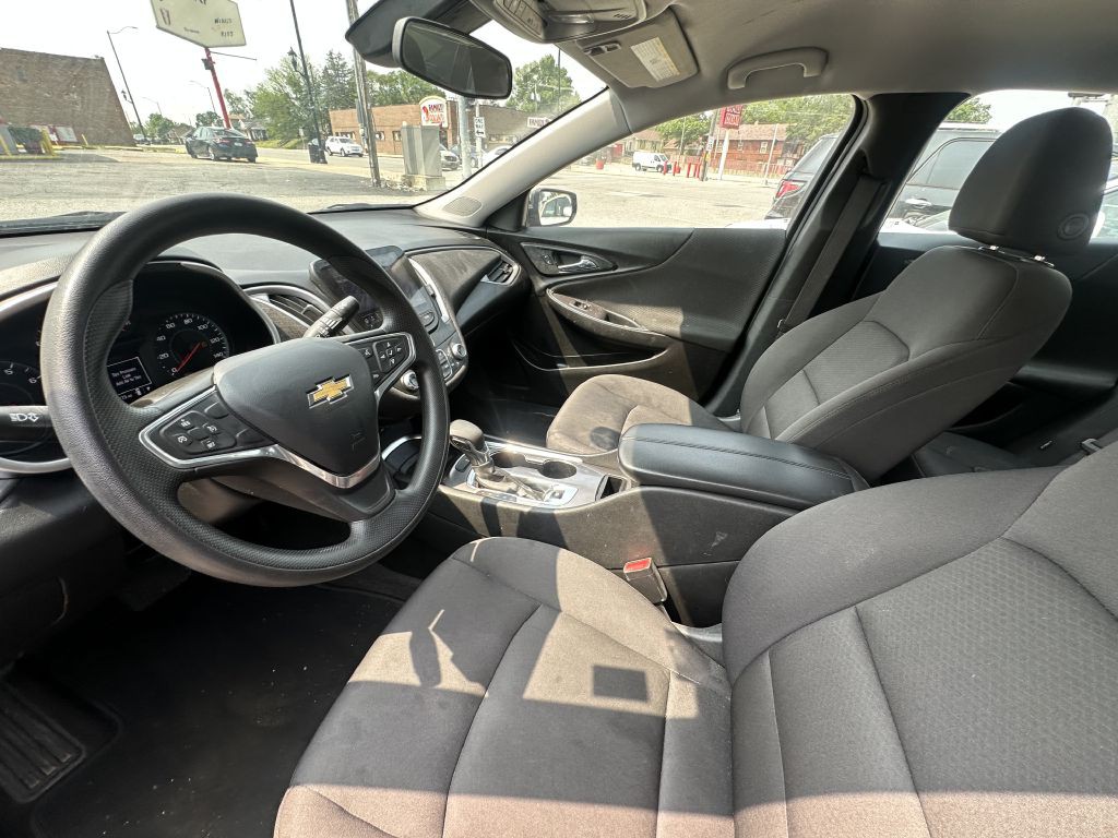 2022 Chevrolet Malibu Image 10