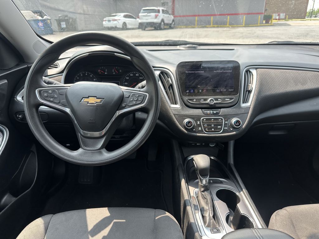 2022 Chevrolet Malibu Image 13