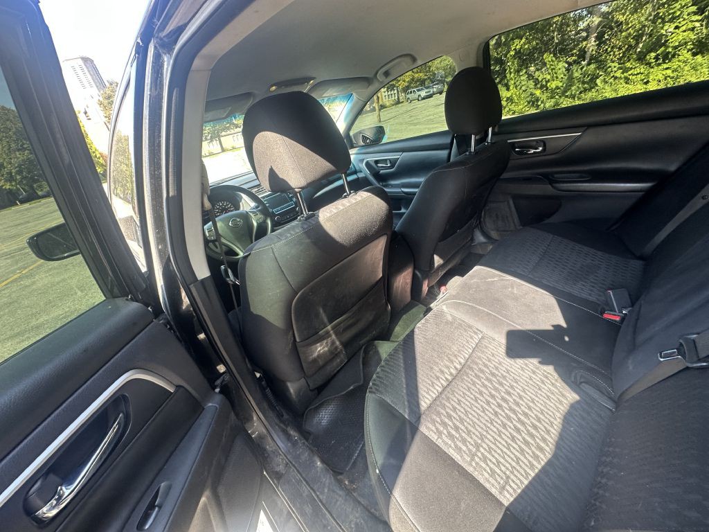 2018 Nissan Altima Image 8