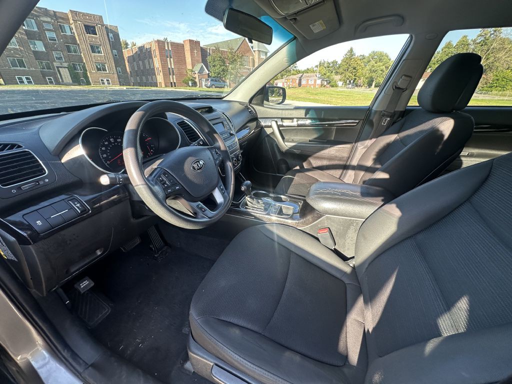 2015 Kia Sorento Image 8