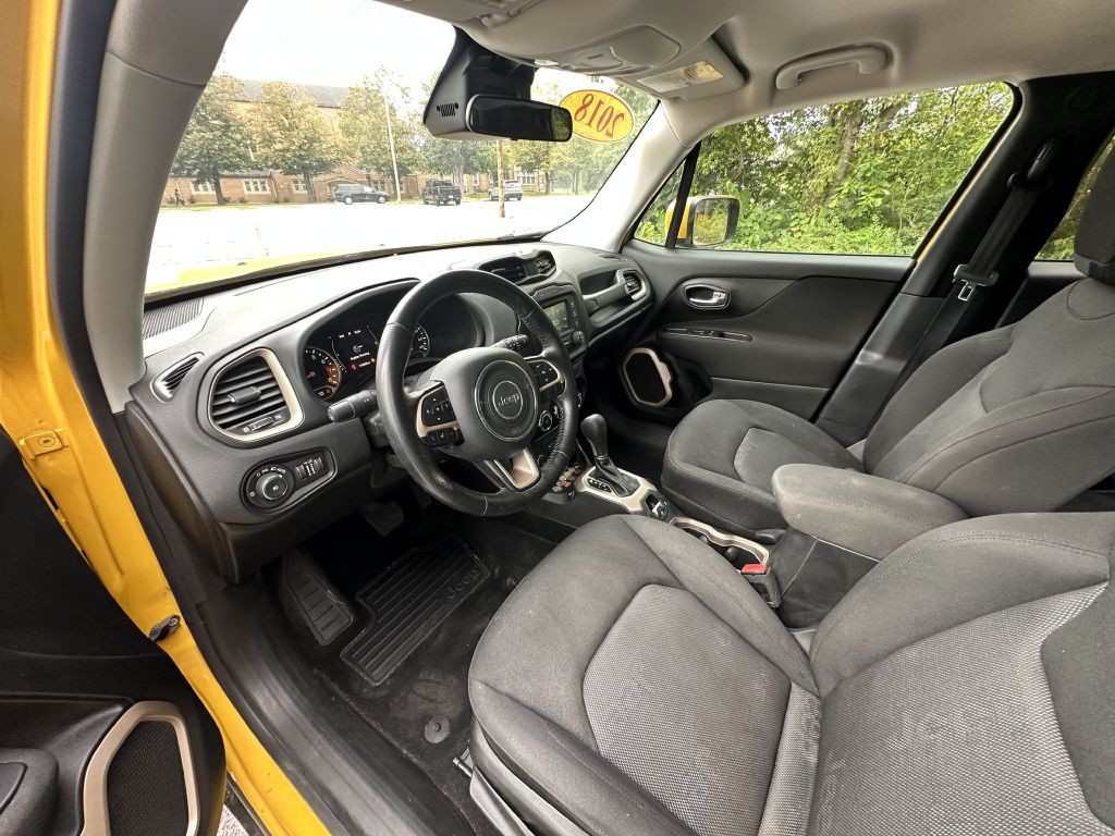 2016 Jeep Renegade Image 8
