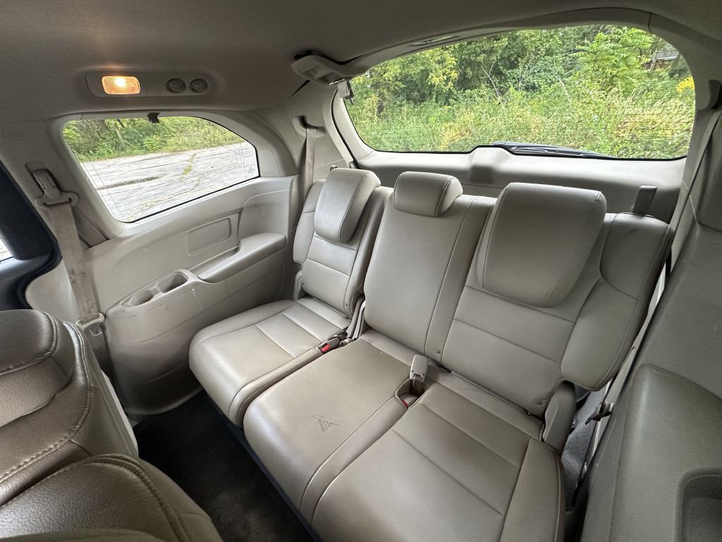 2012 Honda Odyssey Image 13