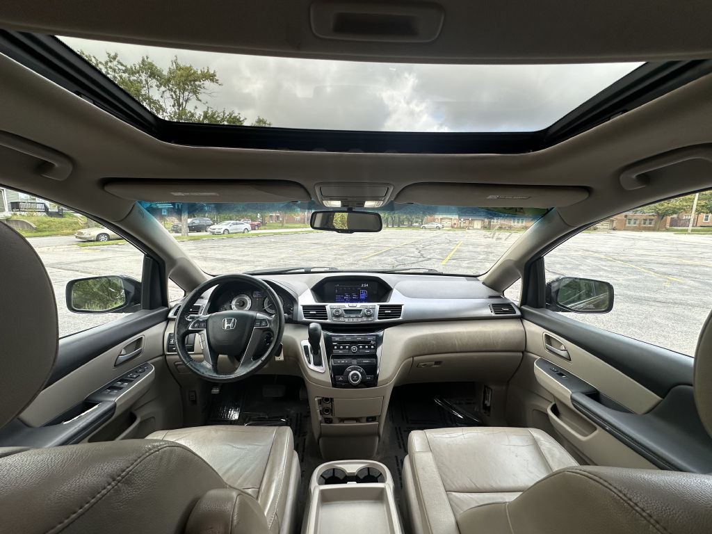 2012 Honda Odyssey Image 15