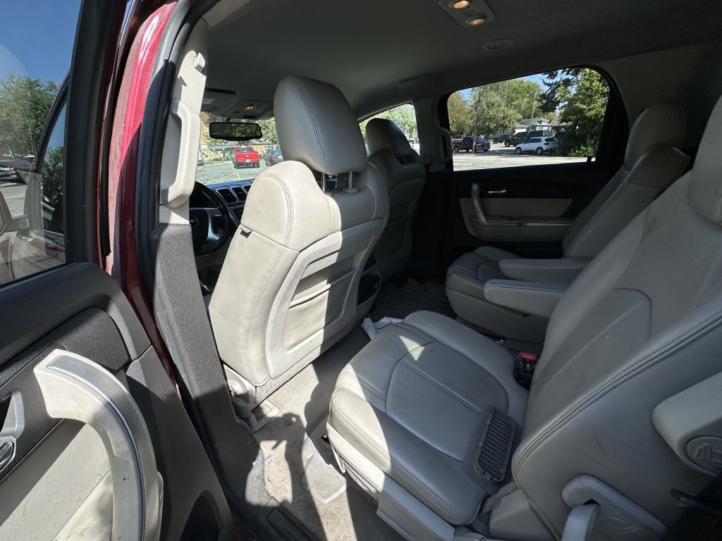 2010 GMC Acadia Image 11