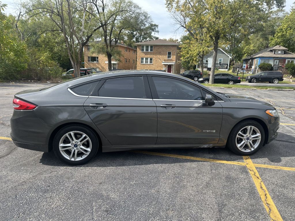2018 Ford Fusion Image 2