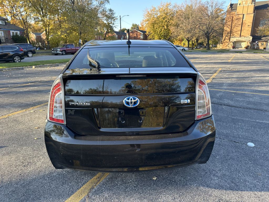 2014 Toyota Prius Image 4