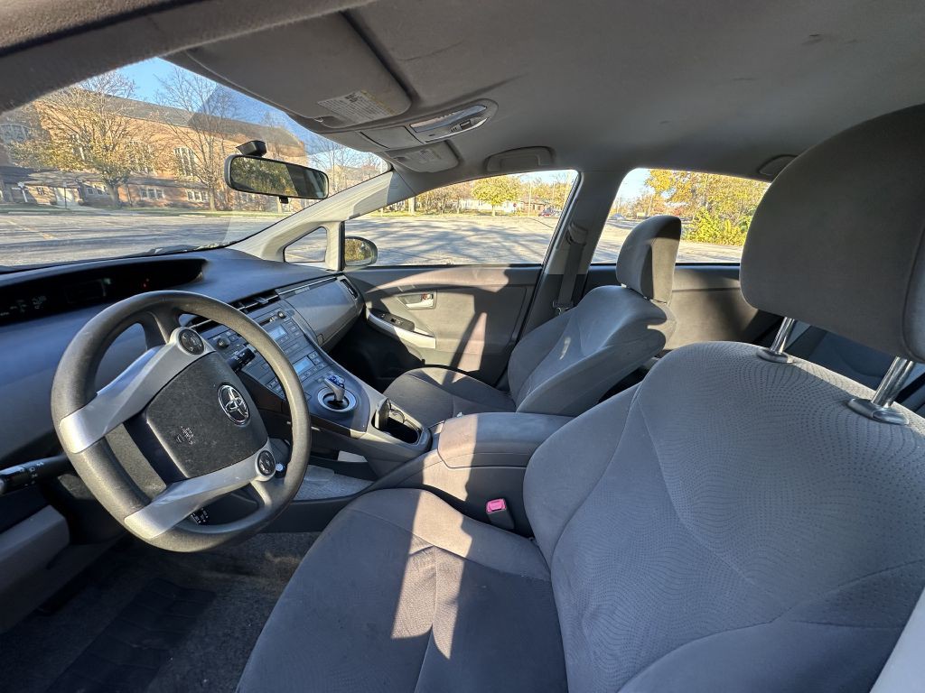 2014 Toyota Prius Image 9