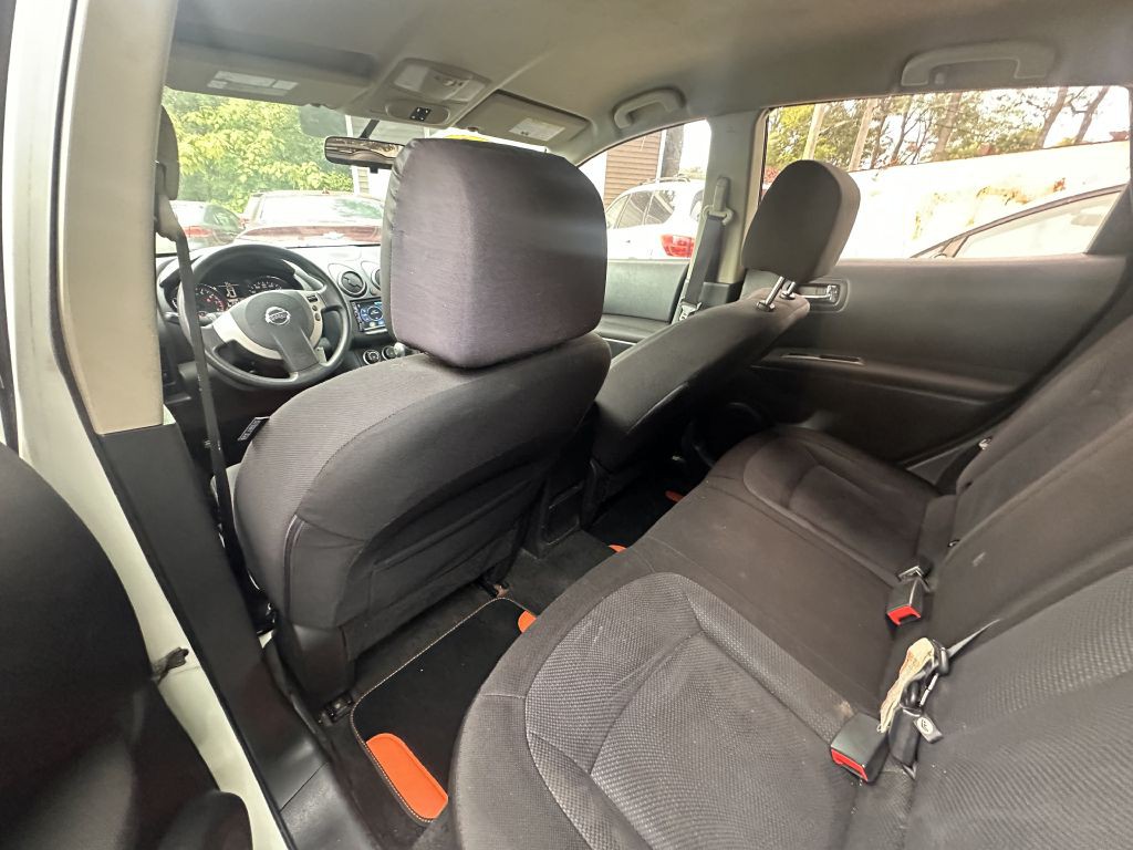 2013 Nissan Rogue Image 9