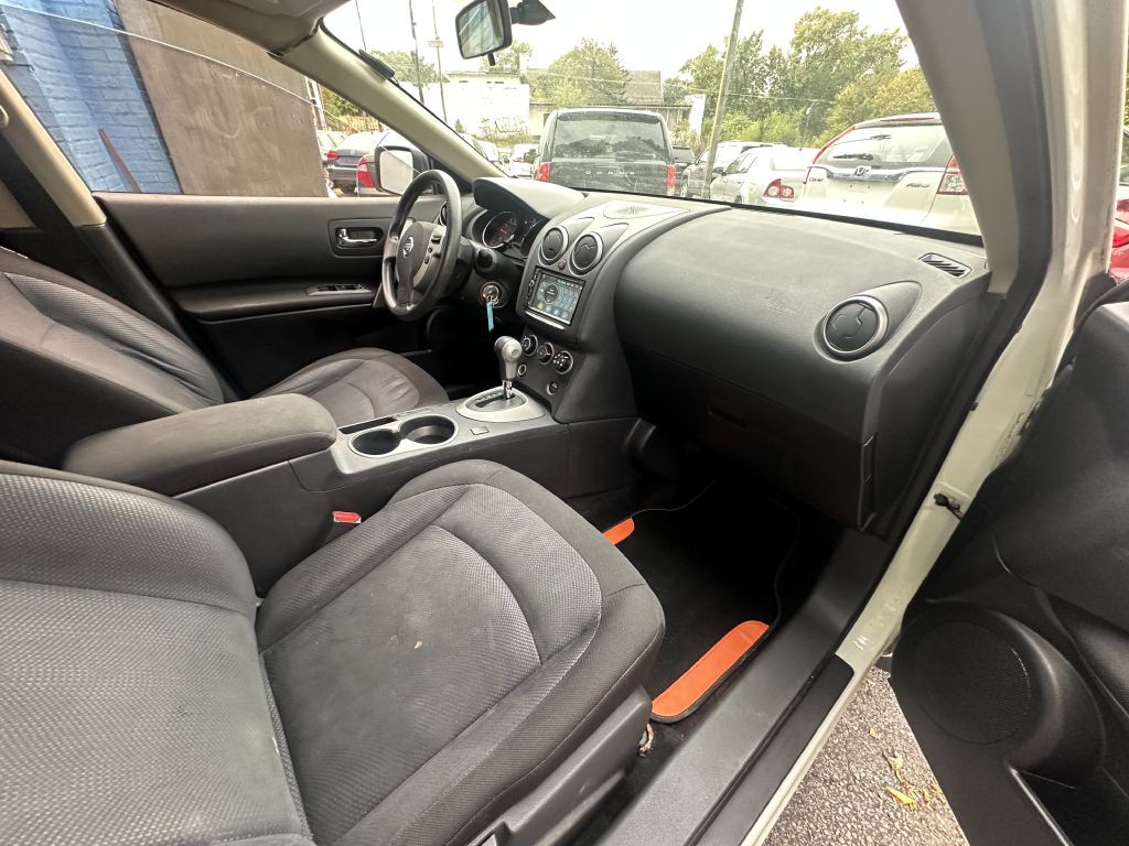 2013 Nissan Rogue Image 10