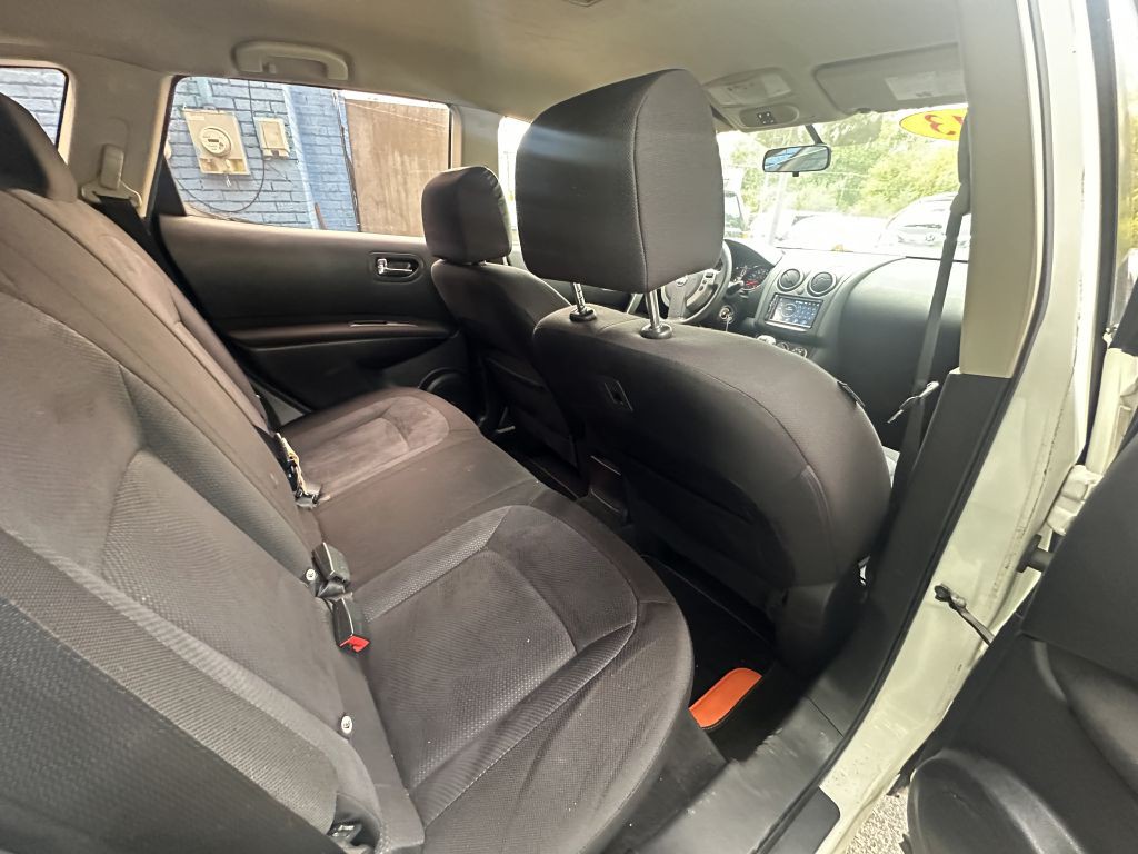 2013 Nissan Rogue Image 11
