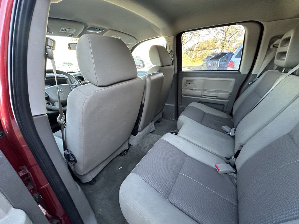 2006 Dodge Dakota Image 13