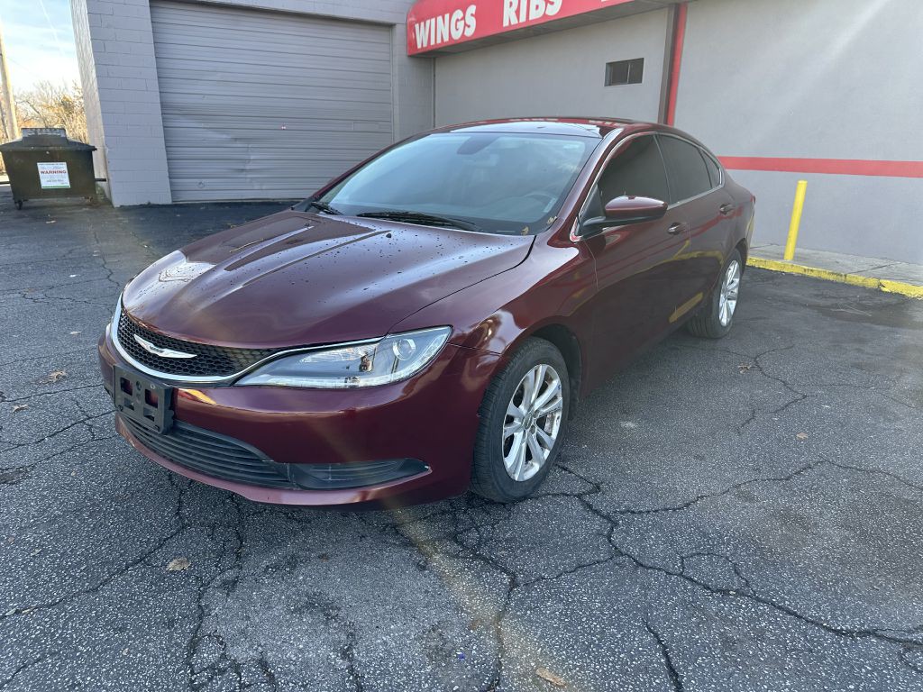 2016 Chrysler 200 Image 5