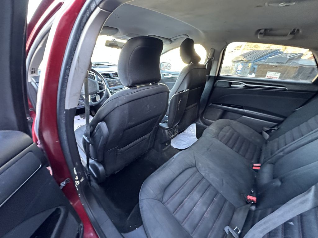 2015 Ford Fusion Image 11