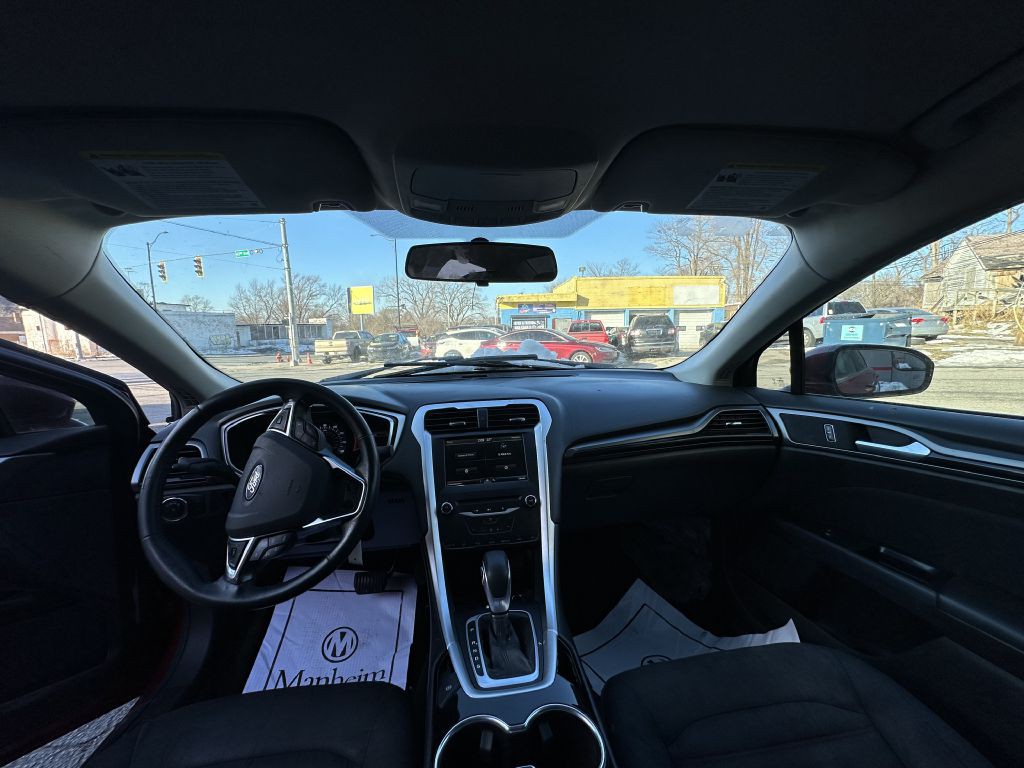 2015 Ford Fusion Image 12
