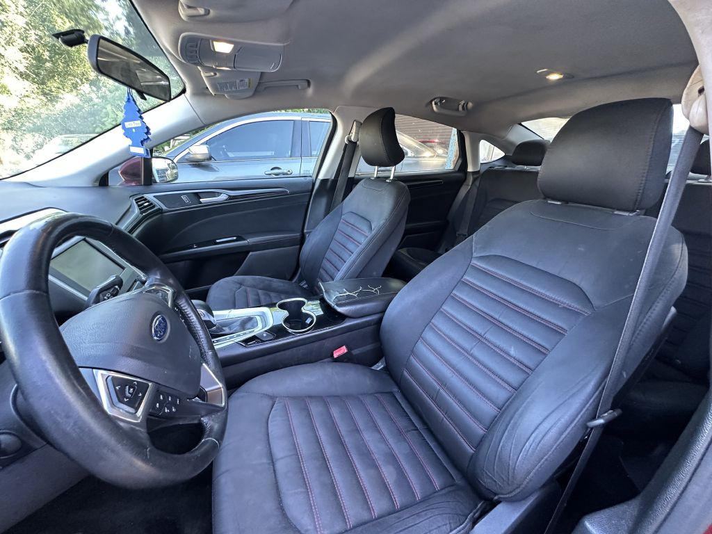 2015 Ford Fusion Image 9
