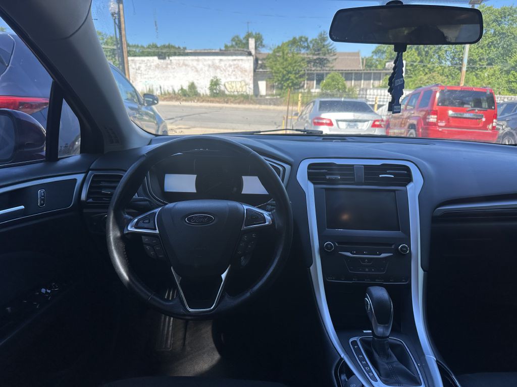 2015 Ford Fusion Image 13