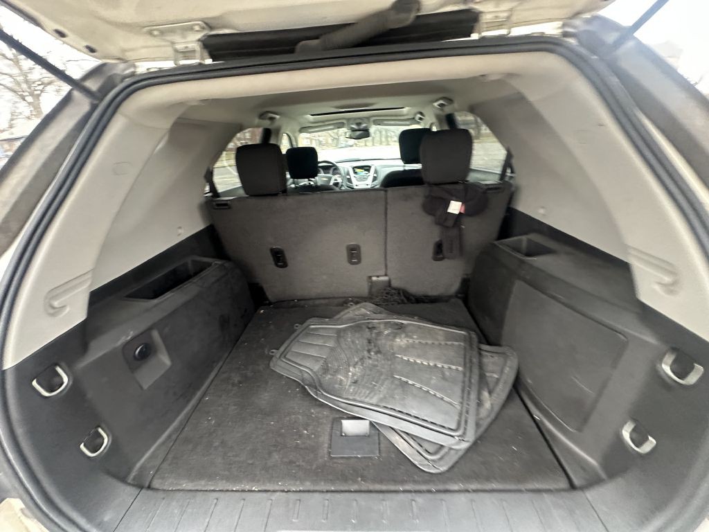 2015 Chevrolet Equinox Image 13