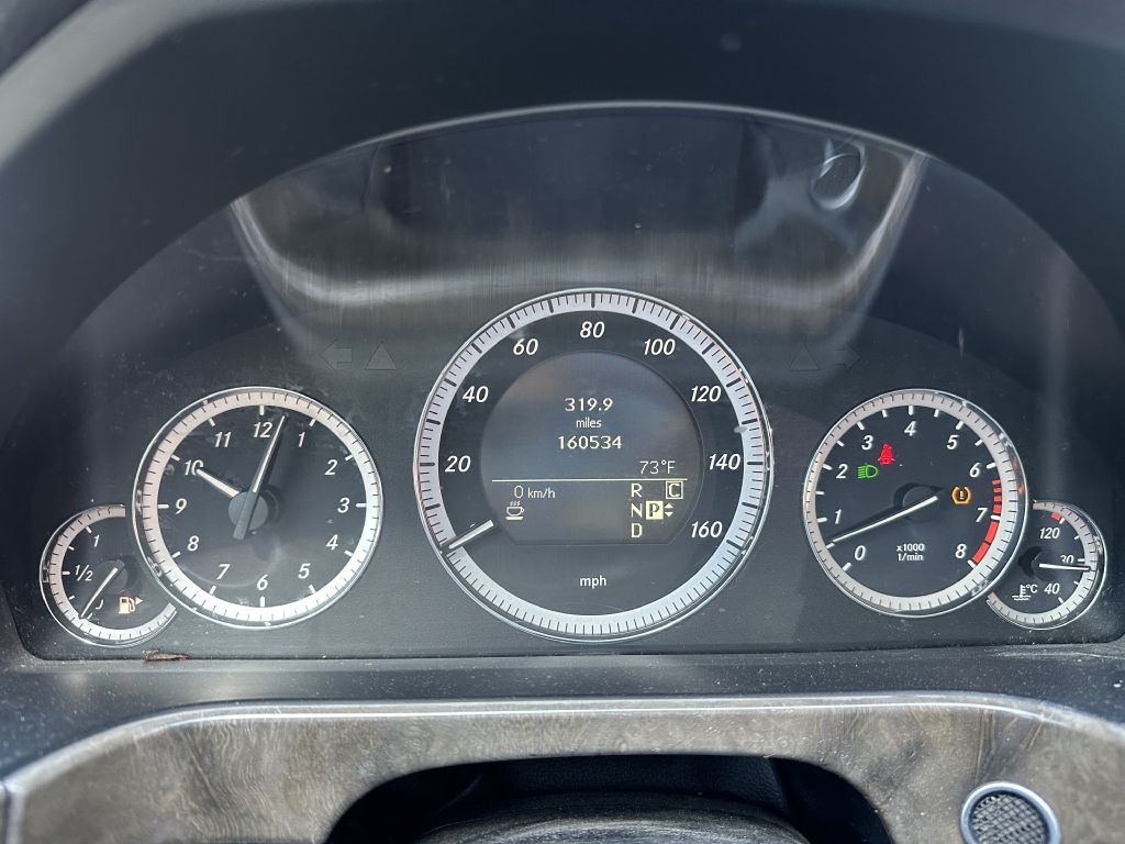 2010 Mercedes-Benz E-Class Image 11