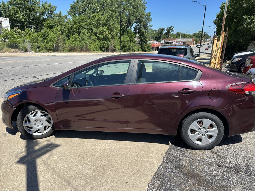 2017 Kia Forte Image 7