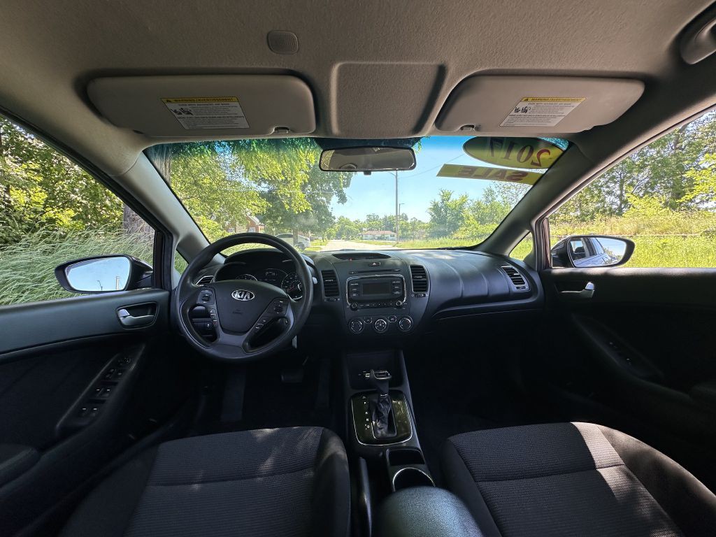 2017 Kia Forte Image 13