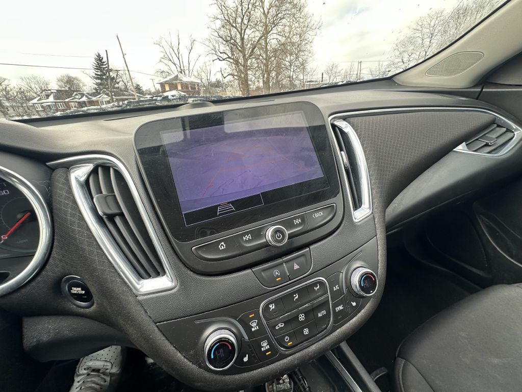 2021 Chevrolet Malibu Image 15