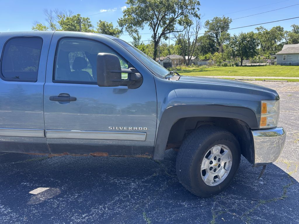 2013 Chevrolet Silverado 1500 Image 3