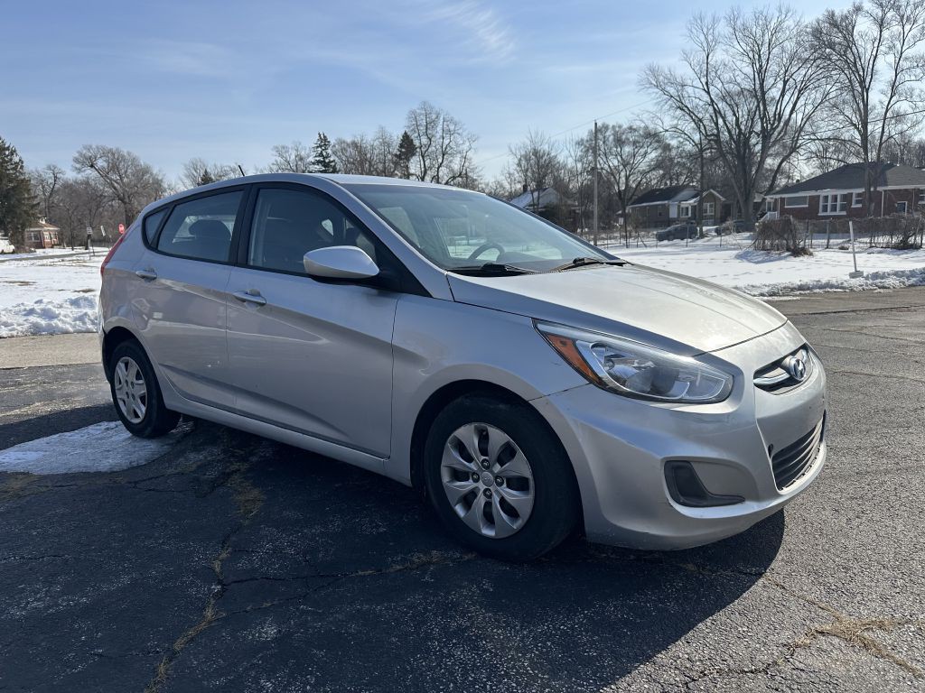 2017 Hyundai Accent Image 3