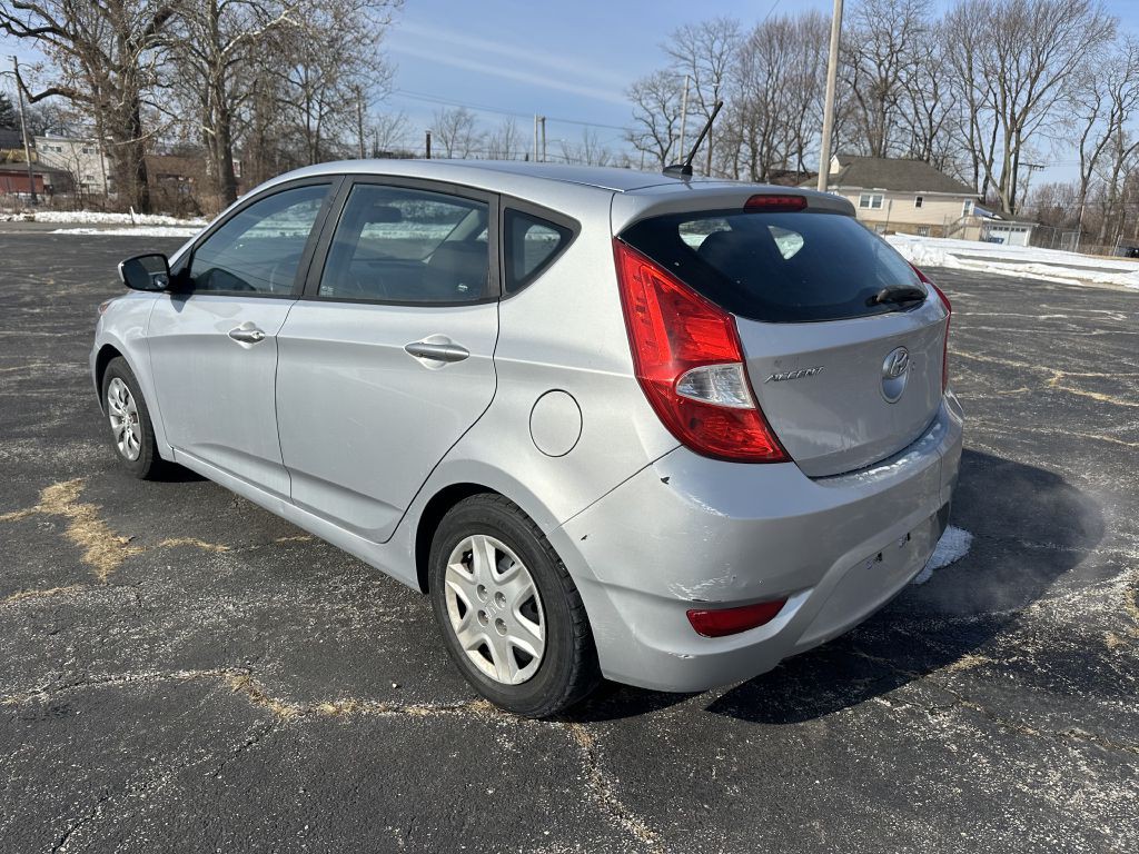 2017 Hyundai Accent Image 7