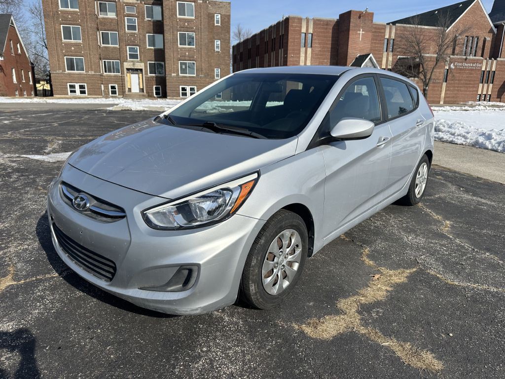 2017 Hyundai Accent Image 9