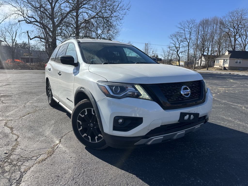 2019 Nissan Pathfinder Image 2