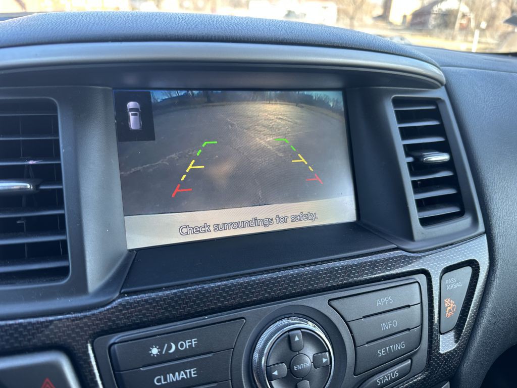 2019 Nissan Pathfinder Image 19