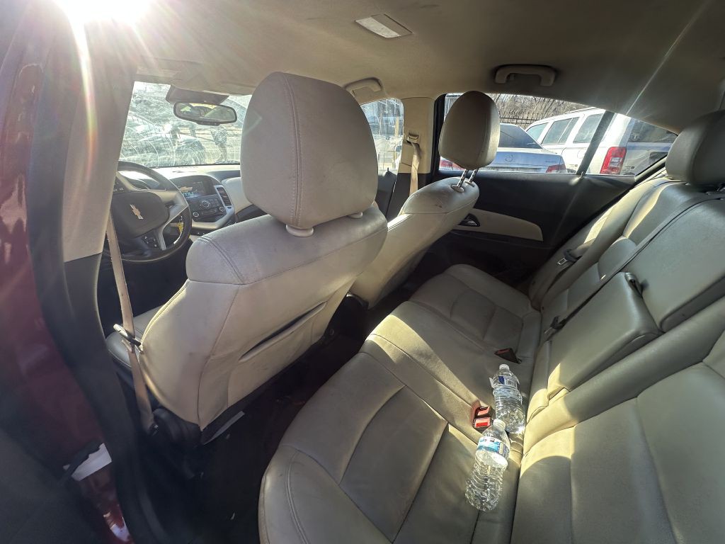 2013 Chevrolet Cruze Image 8