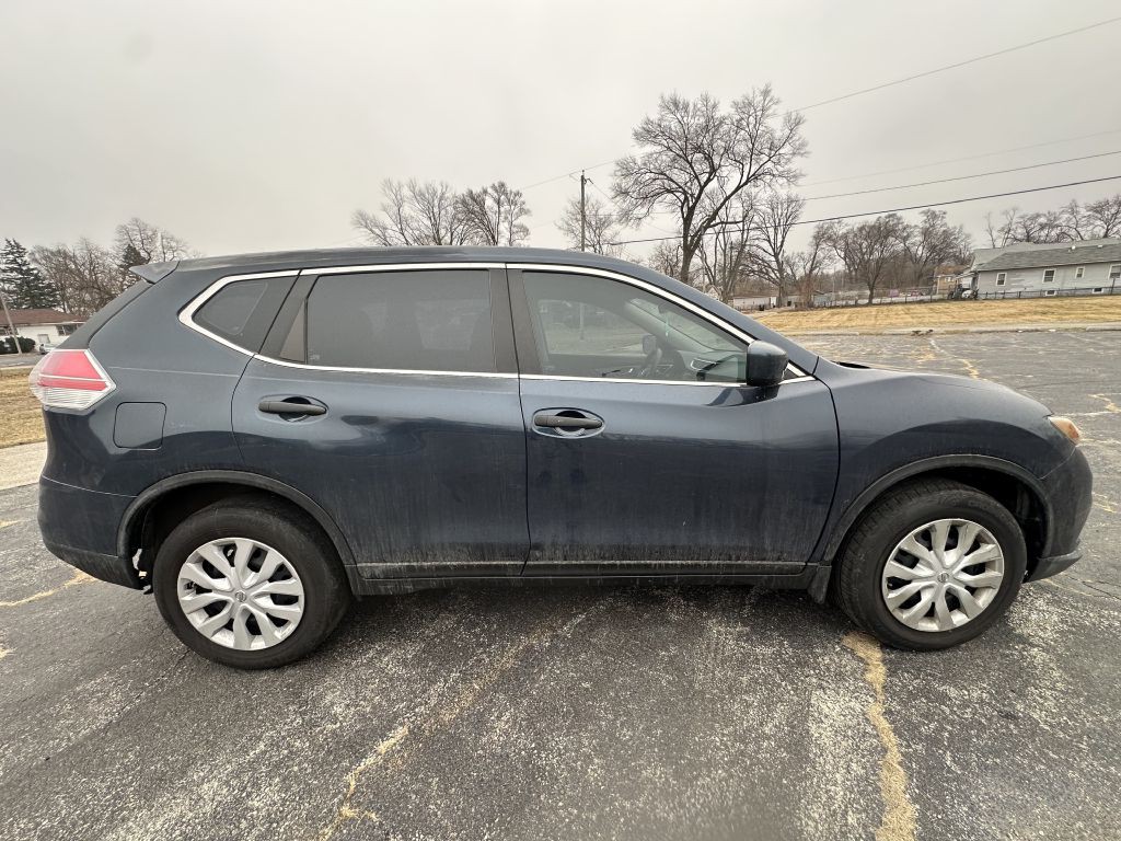 2016 Nissan Rogue Image 2