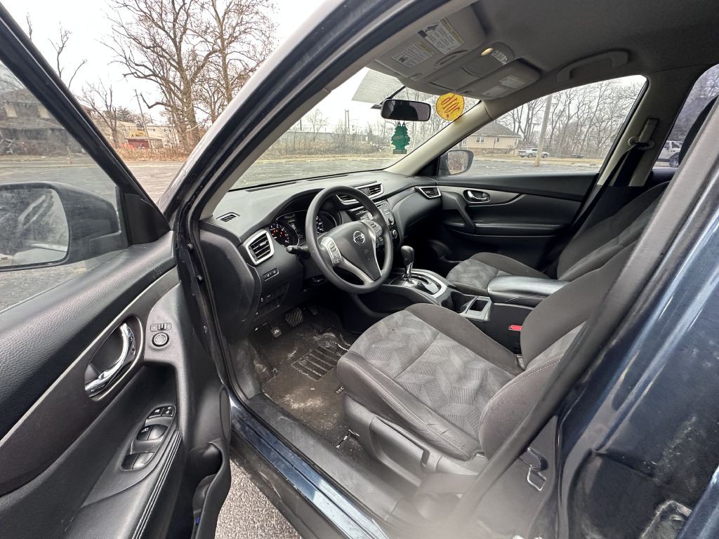 2016 Nissan Rogue Image 8