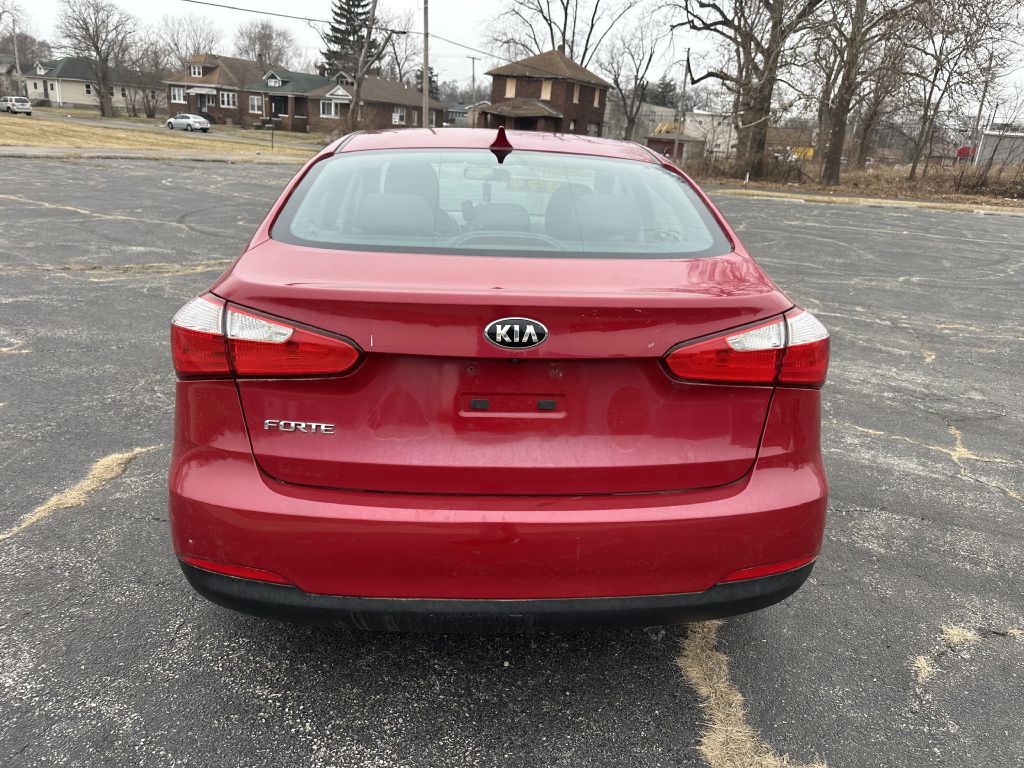 2016 Kia Forte Image 5