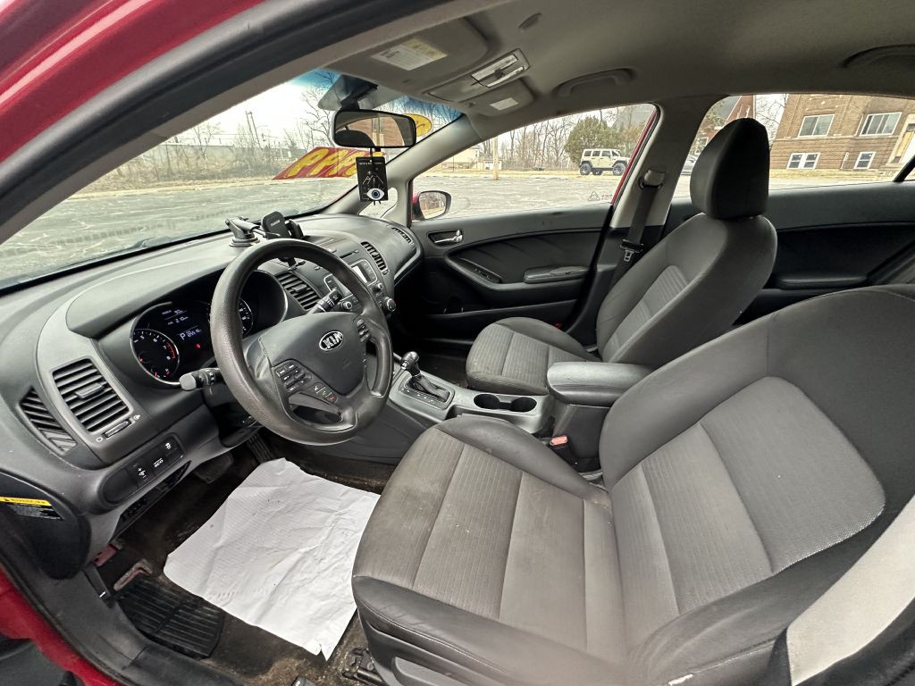2016 Kia Forte Image 9