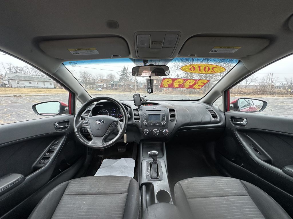 2016 Kia Forte Image 11