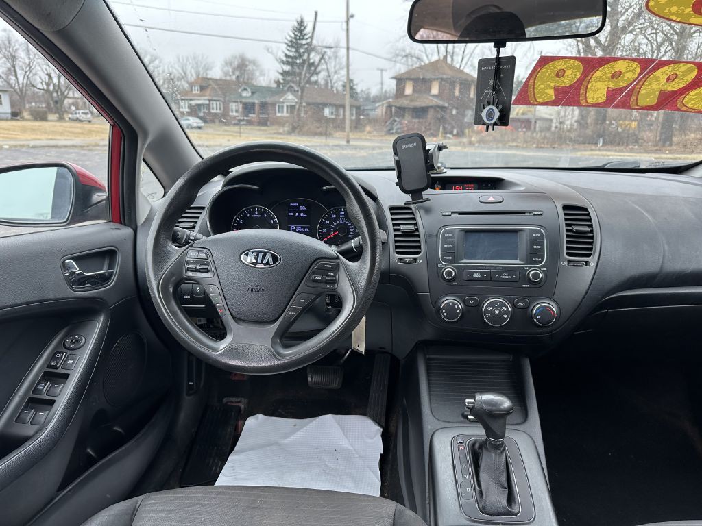 2016 Kia Forte Image 12