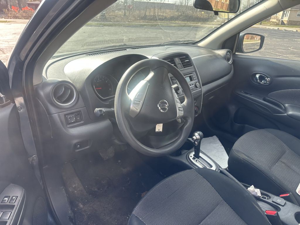 2015 Nissan Versa Image 7