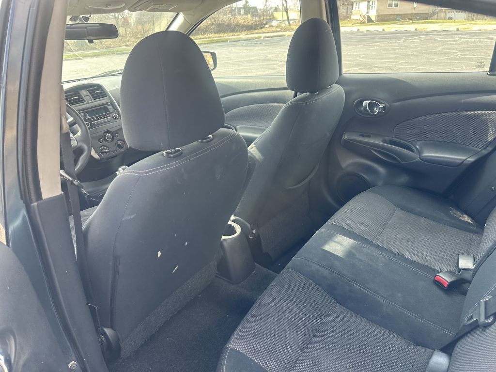 2015 Nissan Versa Image 8