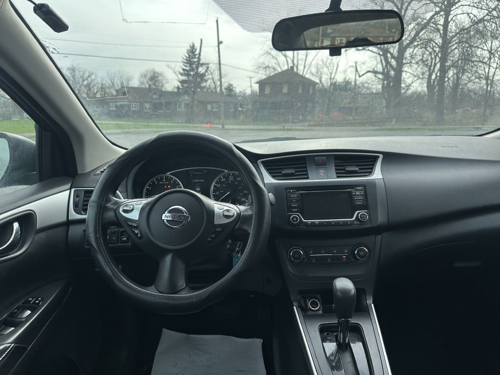 2018 Nissan Sentra Image 13