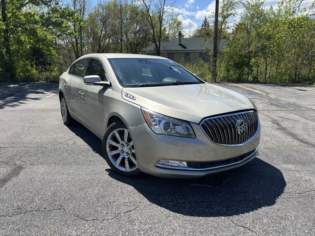 2015 Buick Lacrosse Image 1