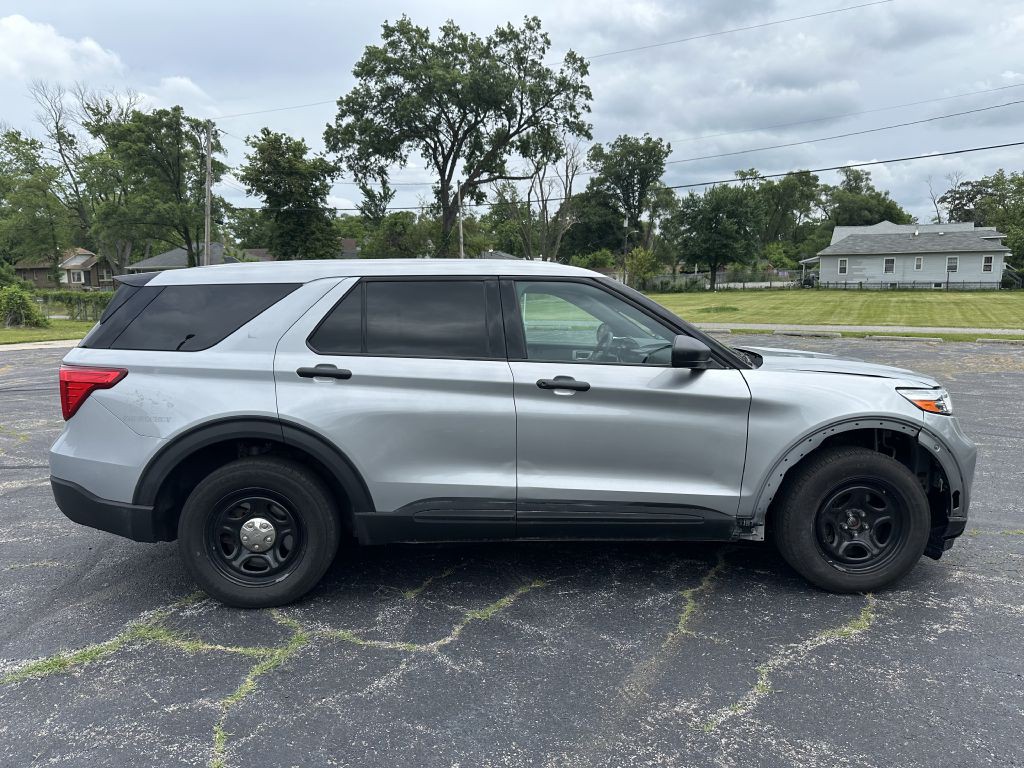 2023 Ford Explorer Image 2