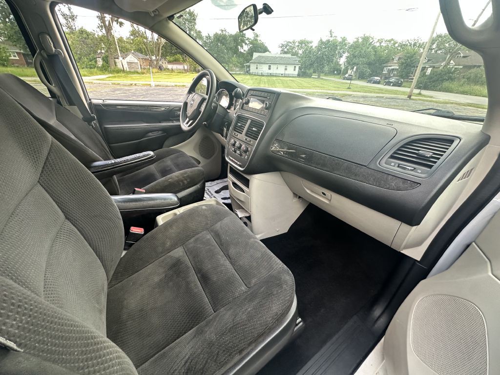 2016 Dodge Grand Caravan Image 8