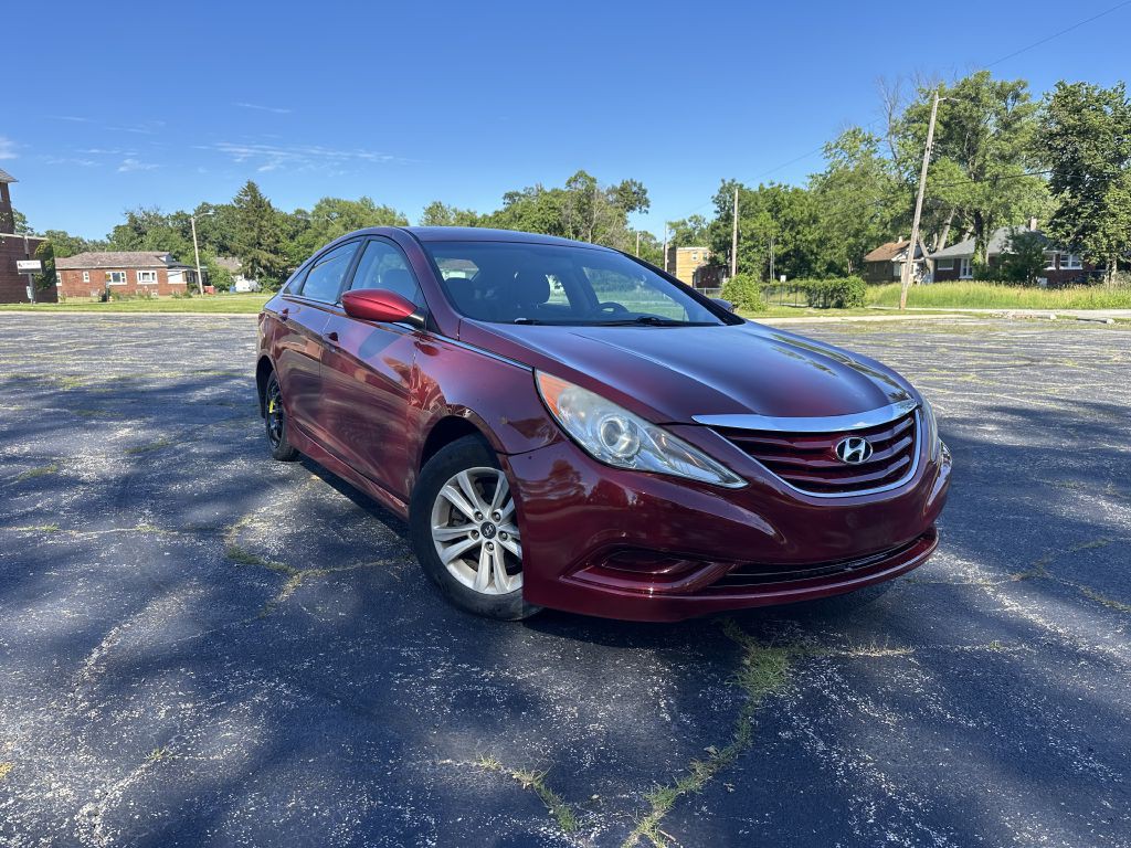 2014 Hyundai Sonata Image 2
