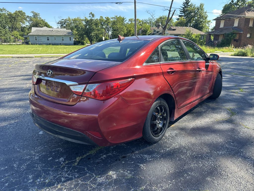 2014 Hyundai Sonata Image 4